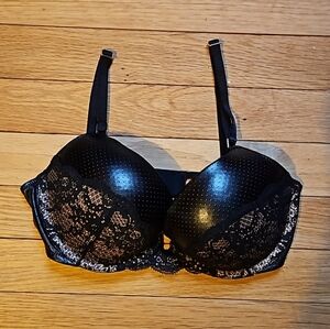 VS 32D Push-up Bra Lace & Faux Leather